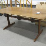 590 8460 COFFEE TABLE